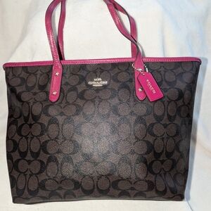 Coach Shoulder Bag